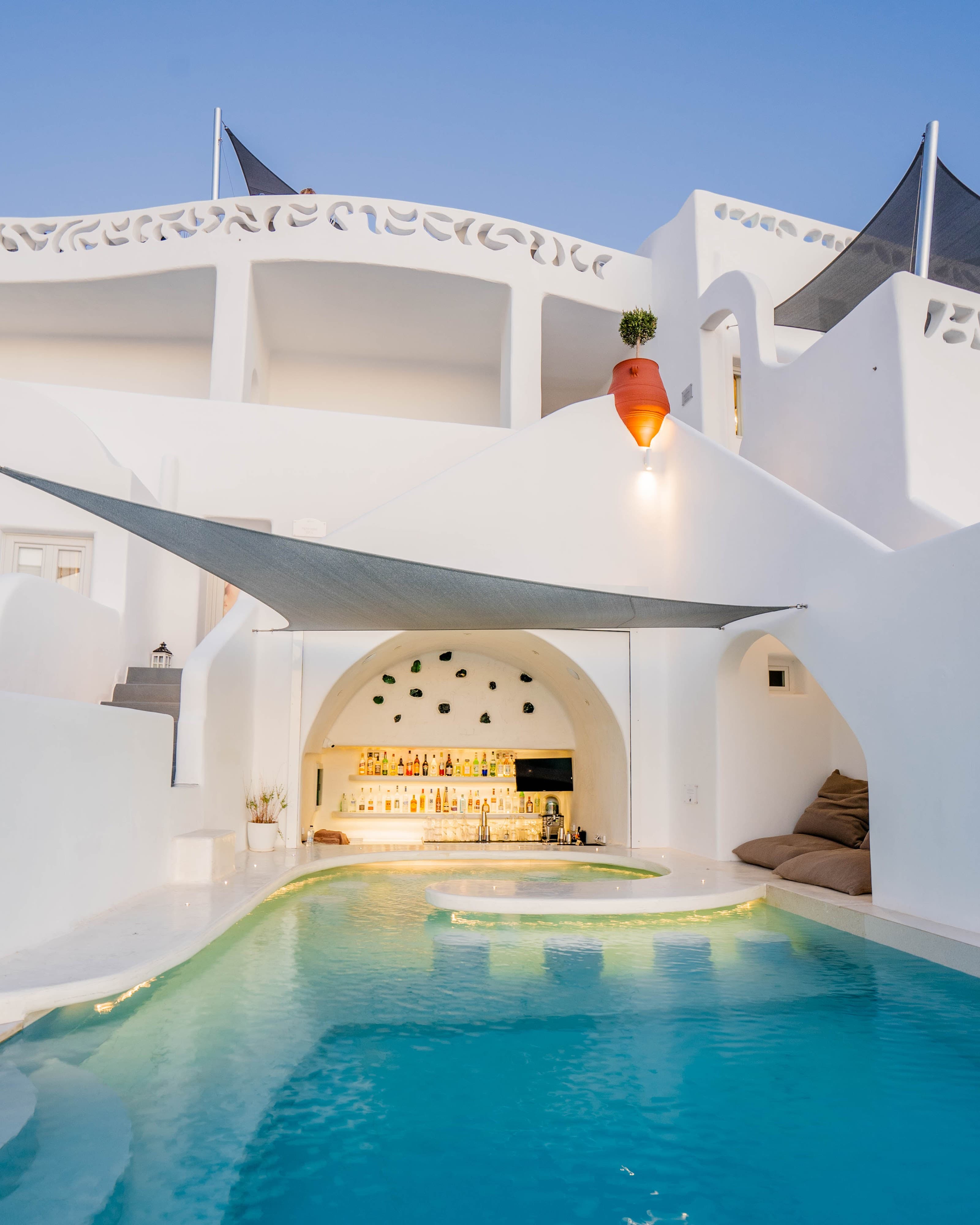 Athina Luxury Suites